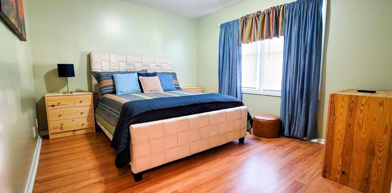 Great 2 Bedroom Condo,Free Parking,Easy Commute. 欧文顿 外观 照片